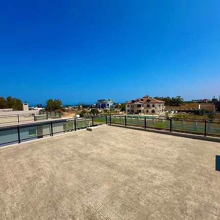 Apartament Yeni Iskele 3 Yatak Odali Muestakil Ortak Havuzlu