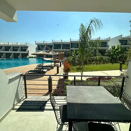 Yeni Iskele 3 Yatak Odali Muestakil Ortak Havuzlu Apartment *