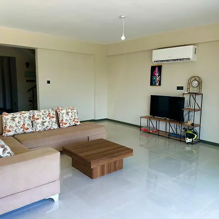 Yeni Iskele 3 Yatak Odali Muestakil Ortak Havuzlu Apartment *