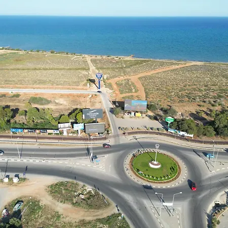 Apartment Yeni Iskele 3 Yatak Odali Muestakil Ortak Havuzlu